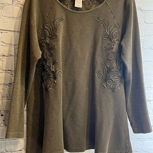 Soft Surroundings Waffle Embroidered Shirt Size Large Brown